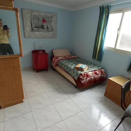 Summer With Private Bathroom منزل للإقامة San Ġwann